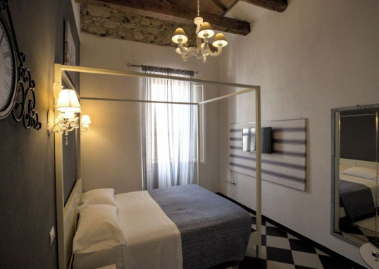 MANÌ ROOMS 14