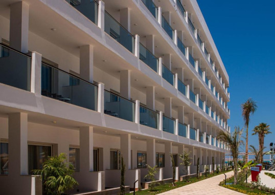 AMARINA SAPPHIRE RESORT (ADULTS ONLY) 4