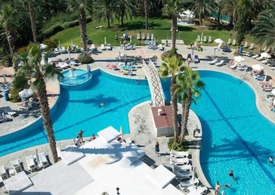 CORAL BEACH 7