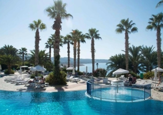 CORAL BEACH 8