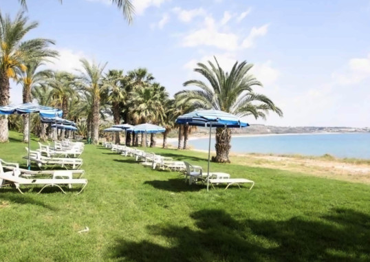 CORAL BEACH 15