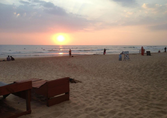 SUNDOWNERS HOTEL 14