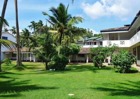 GIRAGALA VILLAGE HOTEL 1