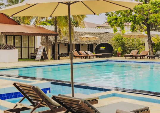 AMAAN BUNGALOWS BEACH RESORT 8