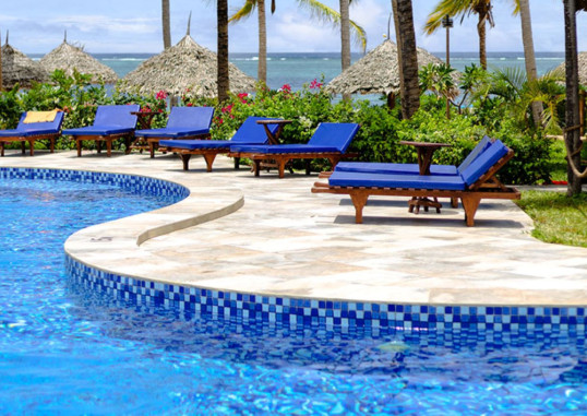 BREEZES BEACH CLUB 3