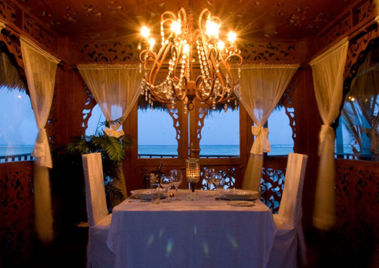 BREEZES BEACH CLUB 24