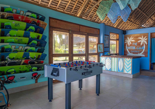 BREEZES BEACH CLUB 26