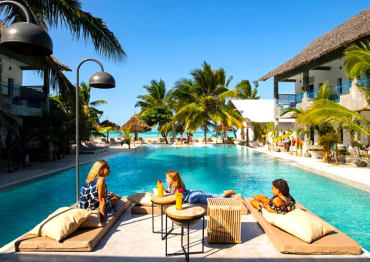 CASA BEACH HOTEL 1