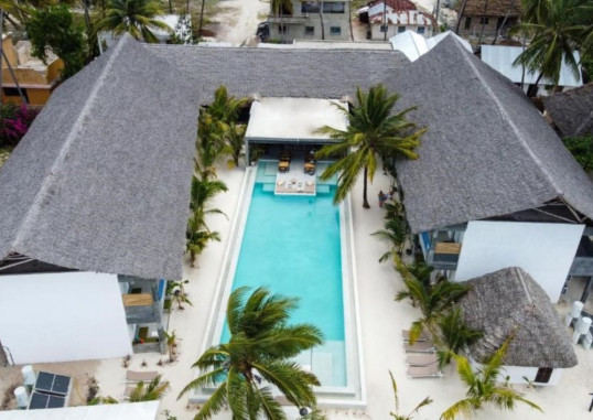 CASA BEACH HOTEL 4