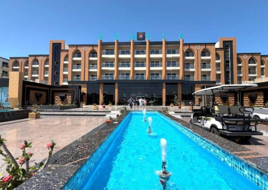 REWAYA LUXURY RESORT 1