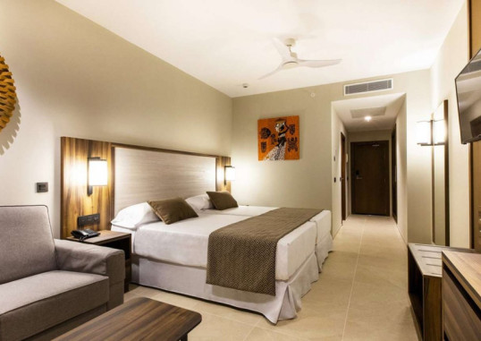 RIU JAMBO 2