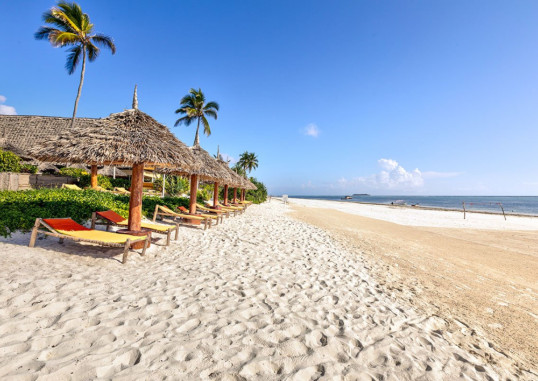 AHG SUN BAY MLILILE BEACH HOTEL 12
