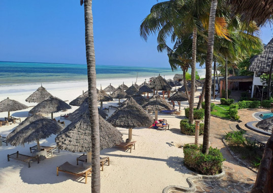 AHG WARIDI BEACH RESORT & SPA 12