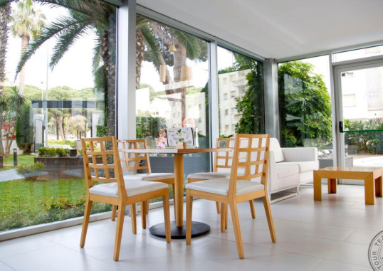 ALEGRIA FENALS MAR (ADULTS ONLY) 11