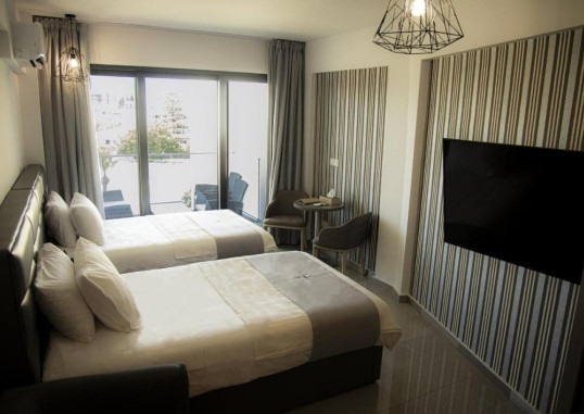 JIMMY'S SUITES 10