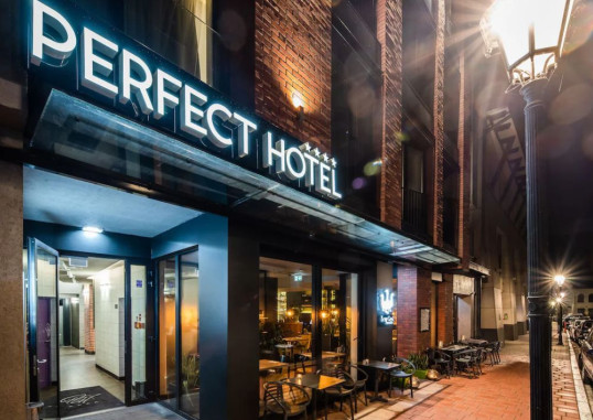 PERFECT HOTEL 1