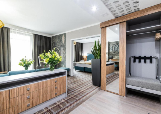 PERFECT HOTEL 12