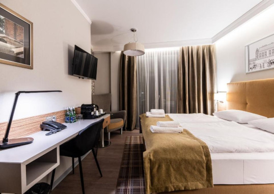 PERFECT HOTEL 16
