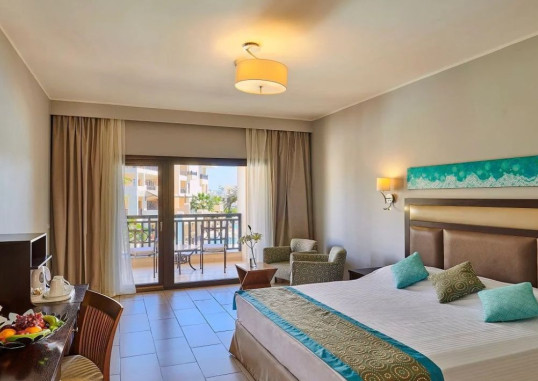 Deluxe Room 2