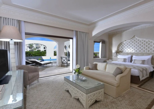 Royal Suite 2