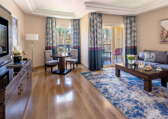 Deluxe Suite Aqua 3