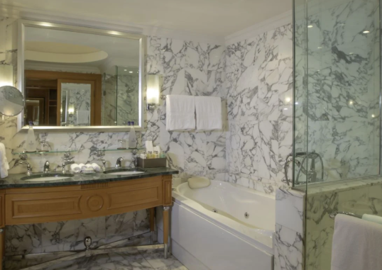 Suite Adult 2