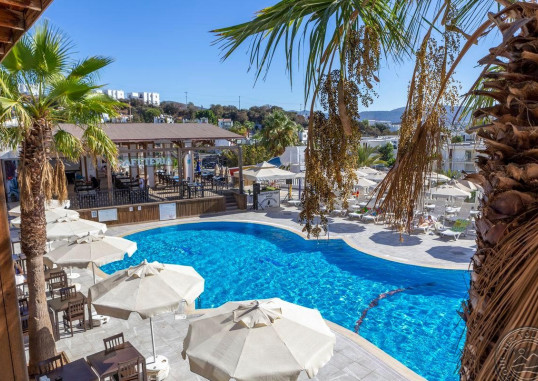 SMART HOLIDAY HOTEL 1
