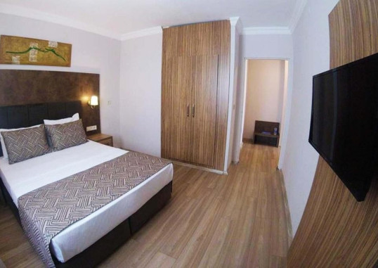 SMART HOLIDAY HOTEL 7