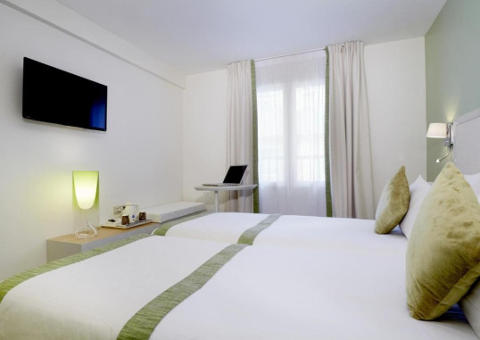HOTEL KYRIAD PARIS 18 - PORTE DE CLIGNANCOURT - MONTMARTRE 11