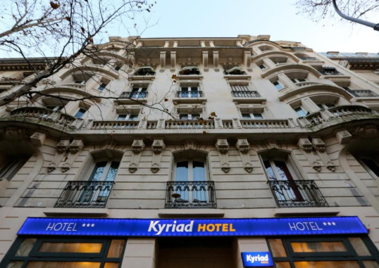 HOTEL KYRIAD PARIS 18 - PORTE DE CLIGNANCOURT - MONTMARTRE 12