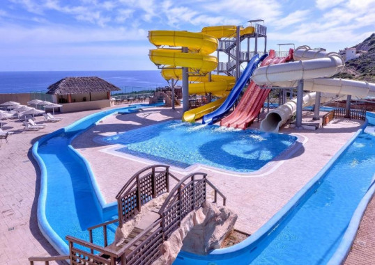 ZEUS HOTELS THE VILLAGE RESORT & WATERPARK 11