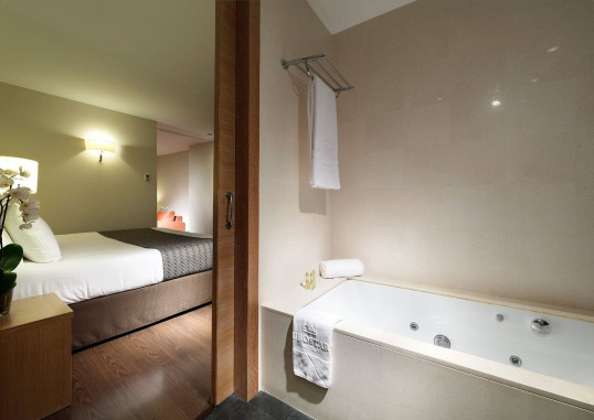 EUROSTARS LUCENTUM 8