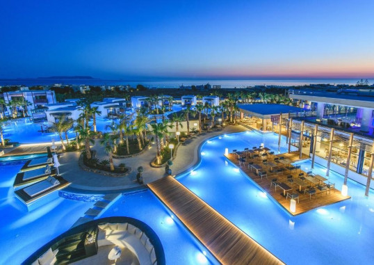 STELLA ISLAND LUXURY RESORT & SPA 2