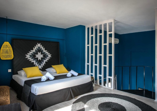 INDIGO INN 15