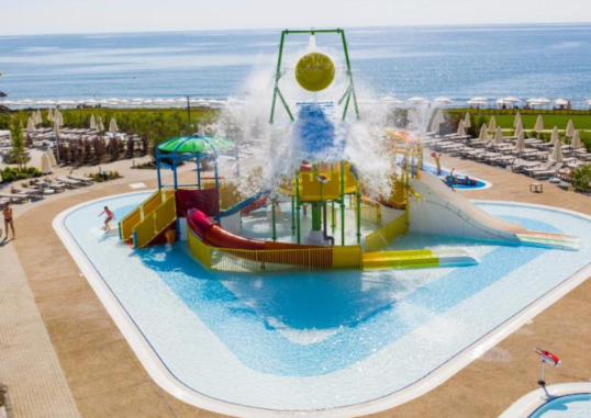 THE WAVE RESORT 10