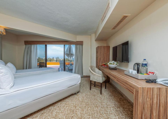MEGASARAY RESORT SIDE 18