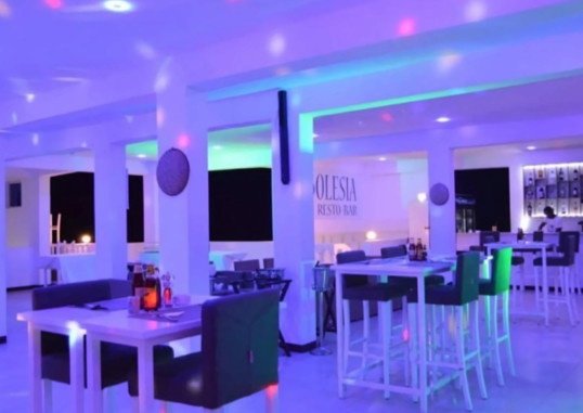 SUN SEA BAR (Adults Only 12+) 11