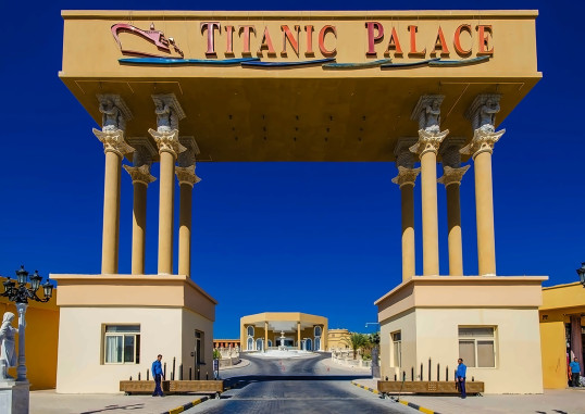 TITANIC PALACE 26