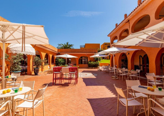 BLU HOTEL LACONIA VILLAGE 8