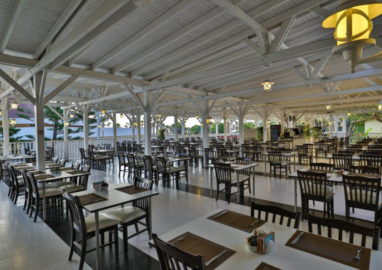 CRYSTAL FLORA BEACH RESORT 13
