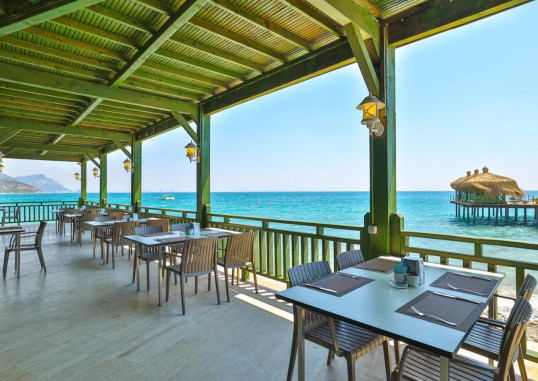 CRYSTAL FLORA BEACH RESORT 19