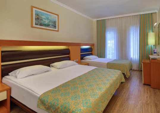 CRYSTAL FLORA BEACH RESORT 20