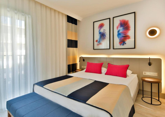 CRYSTAL FLORA BEACH RESORT 28