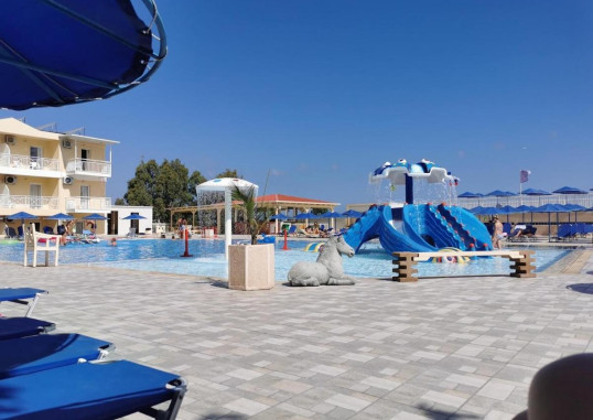 FAMILY WORLD AQUA SUN VILLAGE 6