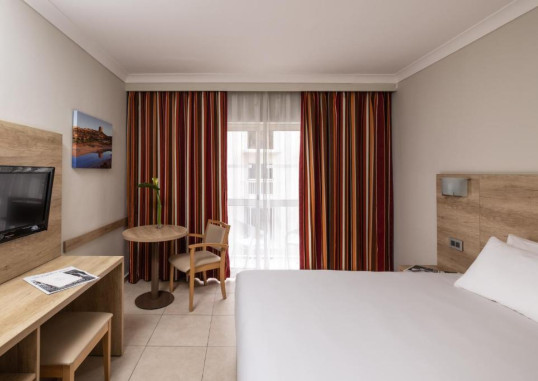 QAWRA PALACE HOTEL 12
