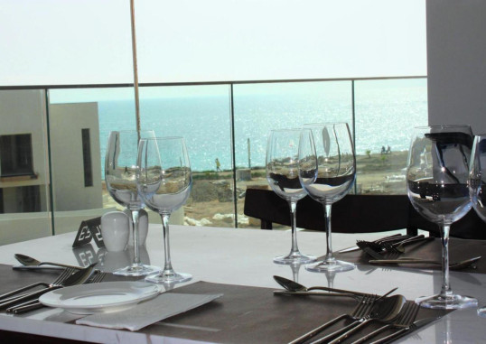 AMPHORA HOTEL & SUITES 8