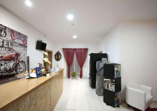 STUDIO 17 19