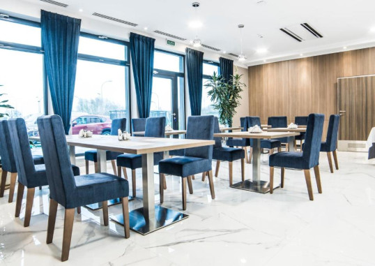 HOTEL URBI 7