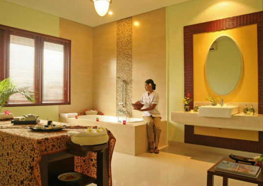 THE RANI HOTEL & SPA 22