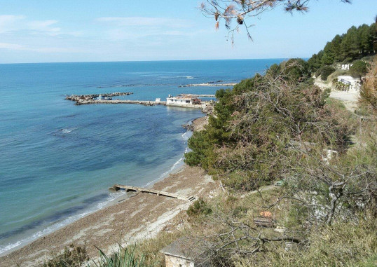 Duresa Albānija 4